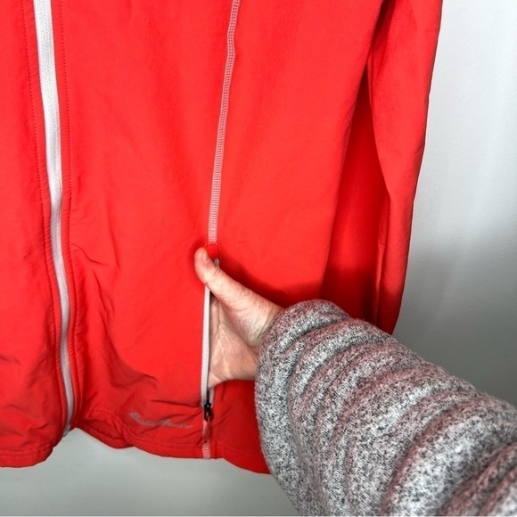 Eddie Bauer Scarlet Nantucket Red Zip Up Rain Windbreaker Jacket Size Medium - Picture 4 of 13